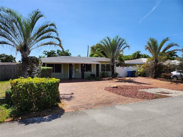 1 of 41 - 4610 Ne 3rd Ave, Fort Lauderdale, FL