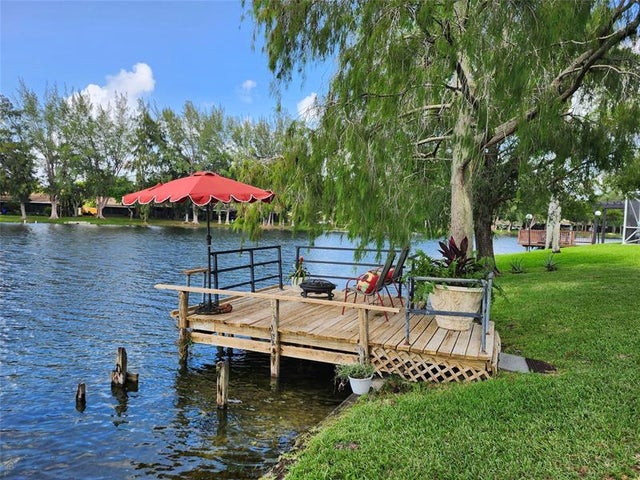 5 of 17 - 10321 Nw 18th Pl, Pembroke Pines, FL