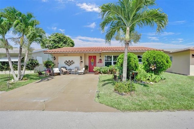 3 of 32 - 4508 Nw 43rd Ter, Tamarac, FL