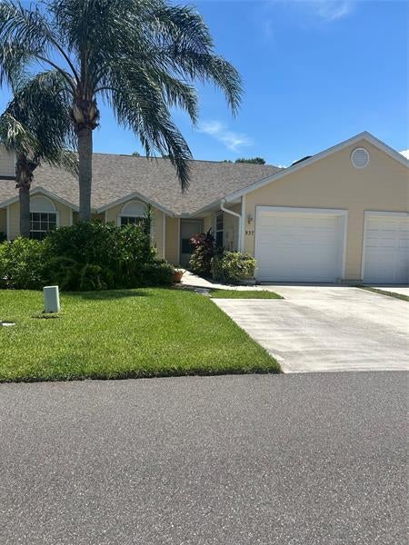 1 of 25 - 537 6th St, Vero Beach, FL