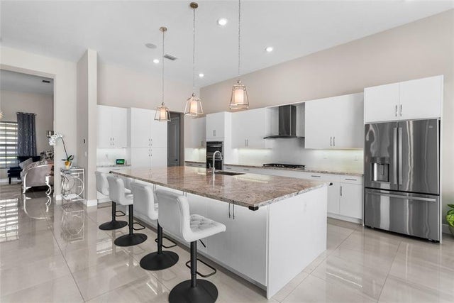 5 of 98 - 9295 Parkland Bay Dr, Parkland, FL