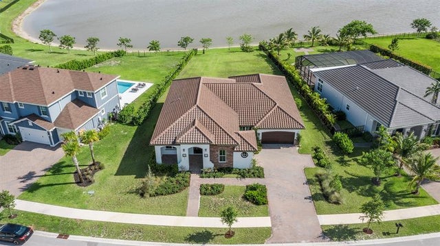 1 of 57 - 935 Hookline Cir, Loxahatchee, FL