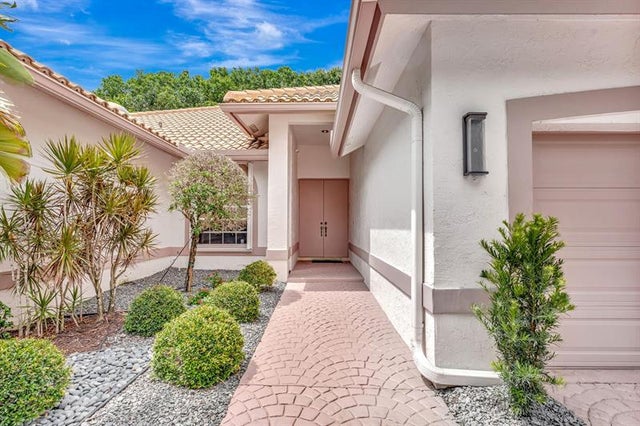 4 of 71 - 12055 Classic Dr, Coral Springs, FL