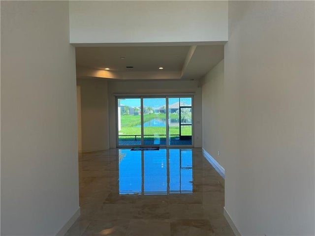 4 of 39 - 11965 Sw Sandy Bay Cir, Port St. Lucie, FL
