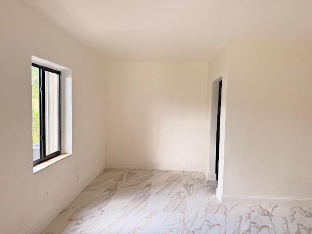 5 of 12 - 832 Nw 16th Ter, Fort Lauderdale, FL