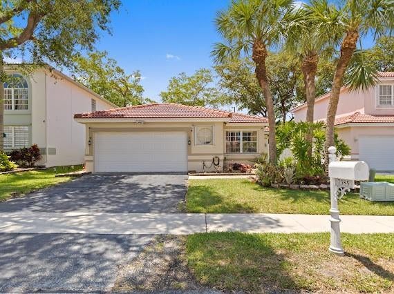 1 of 60 - 7385 Nw 24th St, Margate, FL