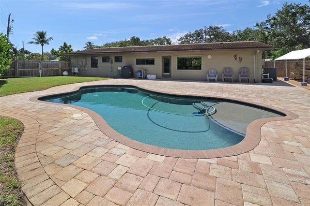 2 of 41 - 2141 Ne 49th St, Lighthouse Point, FL