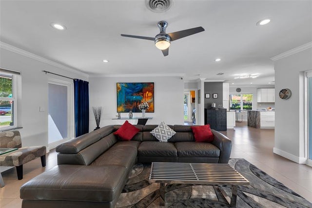 5 of 48 - 1833 Ne 46th St, Fort Lauderdale, FL