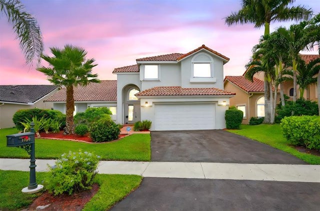 2 of 81 - 1080 Spyglass, Weston, FL