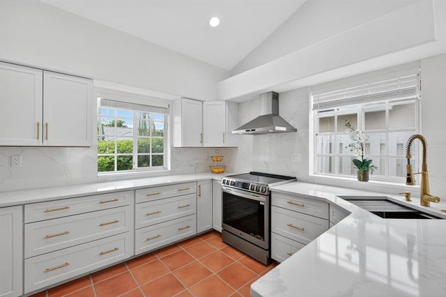 4 of 81 - 1080 Spyglass, Weston, FL