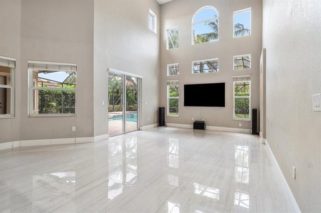 2 of 48 - 864 Nw 123rd Dr, Coral Springs, FL