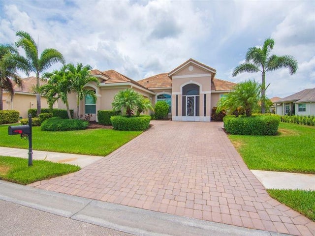 8255 Heather Ct, Vero Beach