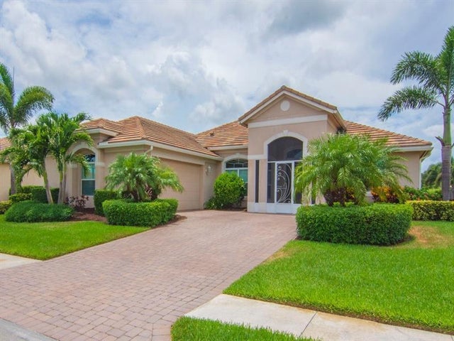2 of 22 - 8255 Heather Ct, Vero Beach, FL