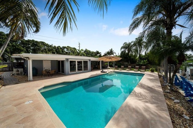 5 of 57 - 2340 Ne 49th St, Lighthouse Point, FL