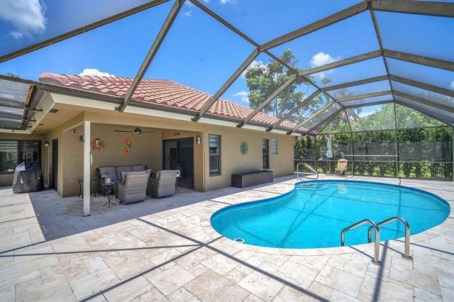 1 of 41 - 820 Sw 87th Ter, Plantation, FL