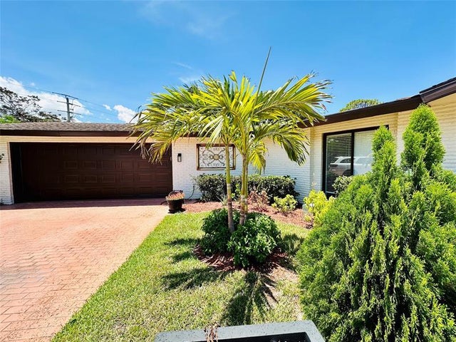 2 of 16 - 1701 Se Canora Rd, Port St. Lucie, FL