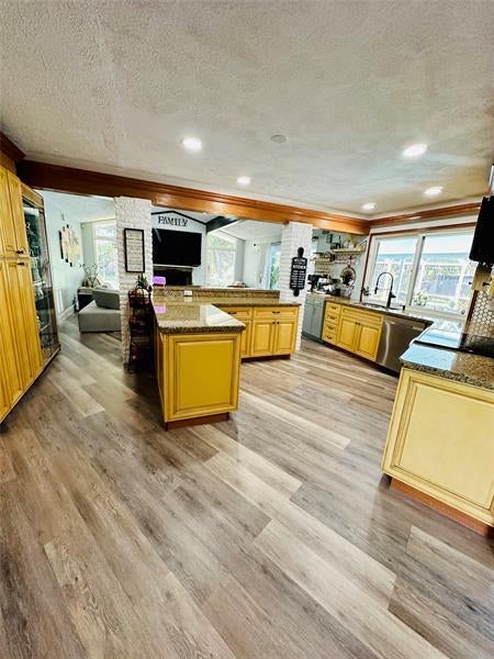 4 of 16 - 1701 Se Canora Rd, Port St. Lucie, FL