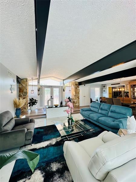 5 of 16 - 1701 Se Canora Rd, Port St. Lucie, FL