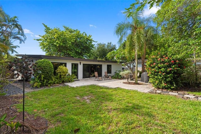 3 of 35 - 2829 Ne 17th Ave, Wilton Manors, FL