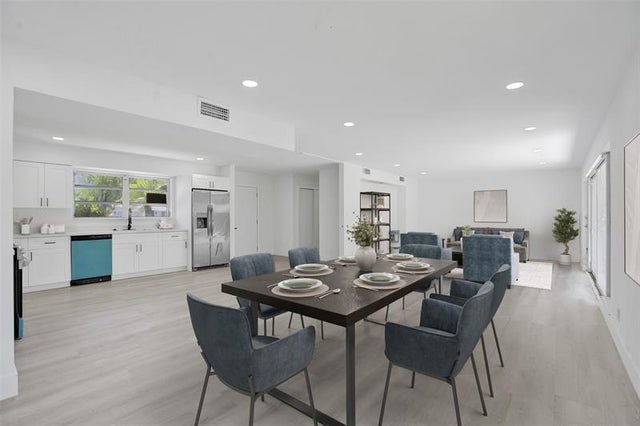 4 of 26 - 4017 Ne 18th Ave, Oakland Park, FL