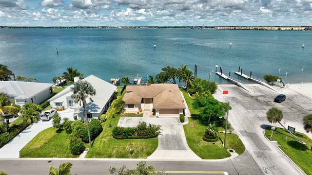 3 of 41 - 1701 Bayshore Dr, Hutchinson Island, FL
