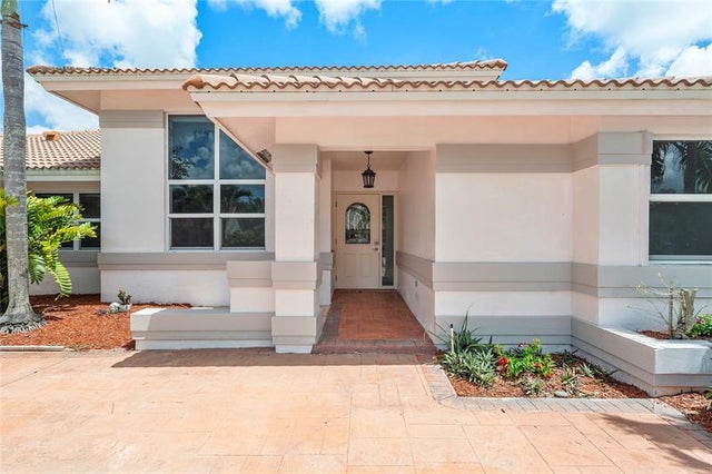 3 of 77 - 9101 N Southern Orchard Rd, Davie, FL
