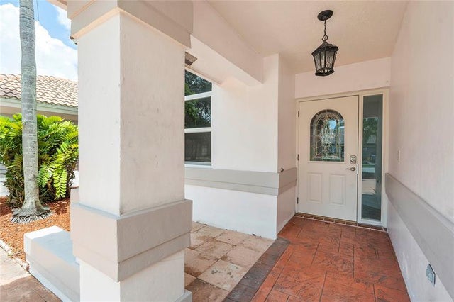 4 of 77 - 9101 N Southern Orchard Rd, Davie, FL