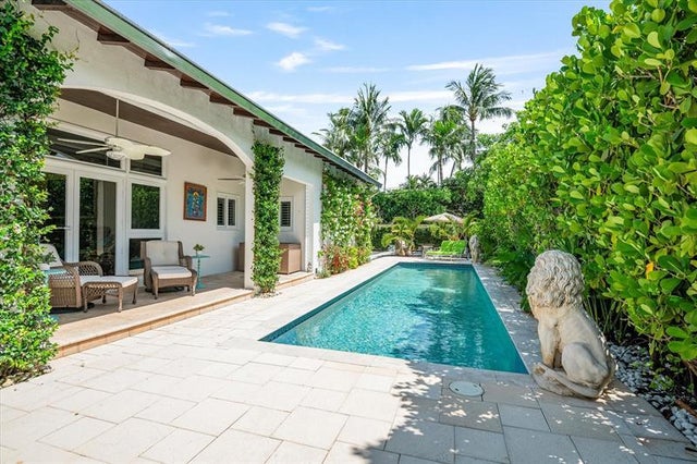 3 of 25 - 2612 Alamanda Ct, Fort Lauderdale, FL