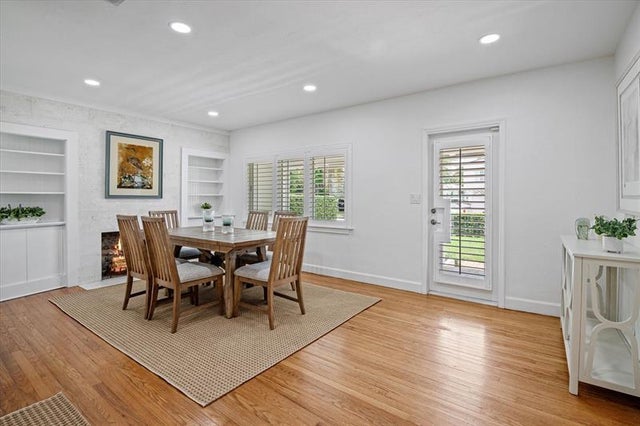 5 of 25 - 2612 Alamanda Ct, Fort Lauderdale, FL