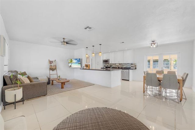 2 of 23 - 6030 Ne 6th Ter, Fort Lauderdale, FL
