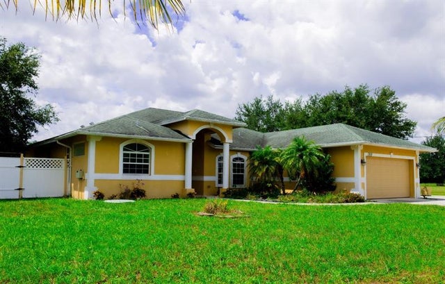 1 of 57 - 180 Sw Oakridge Dr, Port St. Lucie, FL