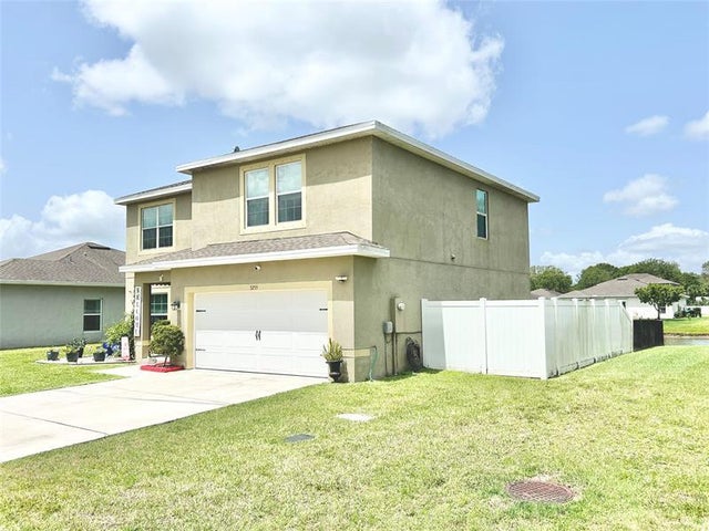 3 of 32 - 5255 Oaklandlake Circle, Fort Pierce, FL