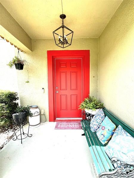 4 of 32 - 5255 Oaklandlake Circle, Fort Pierce, FL
