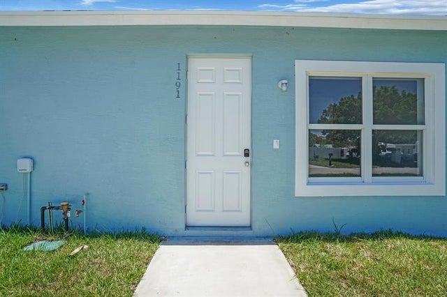 4 of 26 - 1191 Highview Rd, Lantana, FL