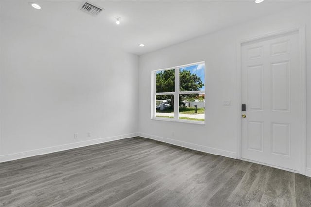 5 of 26 - 1191 Highview Rd, Lantana, FL