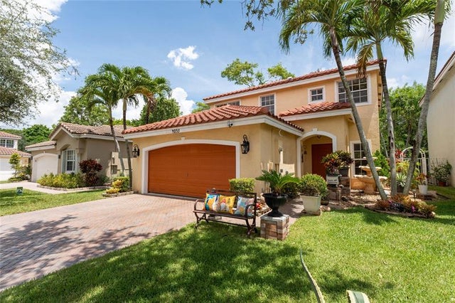 1 of 31 - 4053 Crescent Creek Dr, Coconut Creek, FL