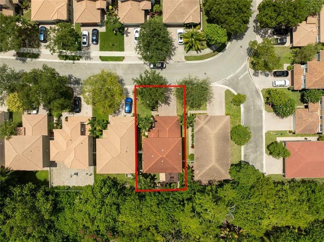 5 of 31 - 4053 Crescent Creek Dr, Coconut Creek, FL