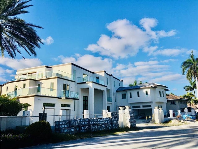 1 of 21 - 4 Pelican Dr, Fort Lauderdale, FL