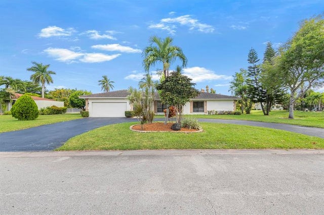 1 of 46 - 2640 Nw 115th Dr, Coral Springs, FL