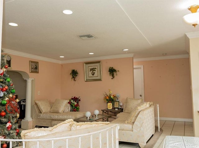 2 of 11 - 7828 Nw 1st Ct, Margate, FL