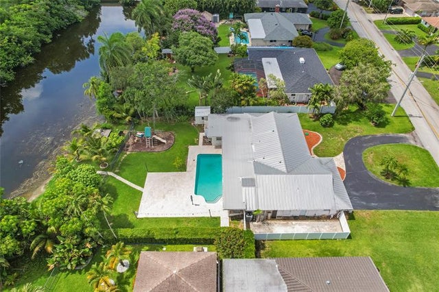 3 of 63 - 1120 E Tropical Way, Plantation, FL