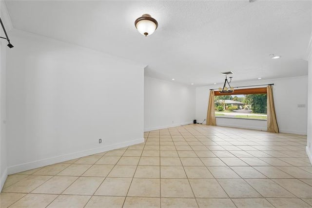 5 of 63 - 1120 E Tropical Way, Plantation, FL
