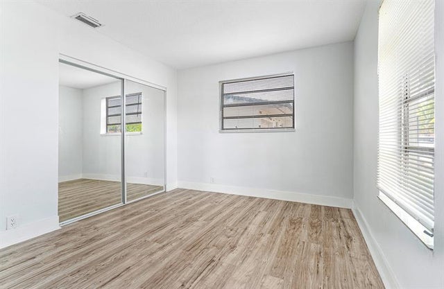 5 of 37 - 6540 Sw 8th St, North Lauderdale, FL