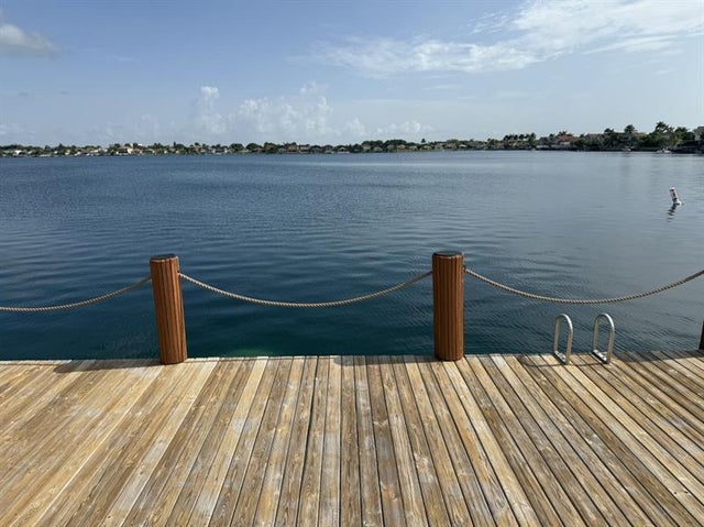 4 of 36 - 14666 Sw 132nd Ct, Miami, FL