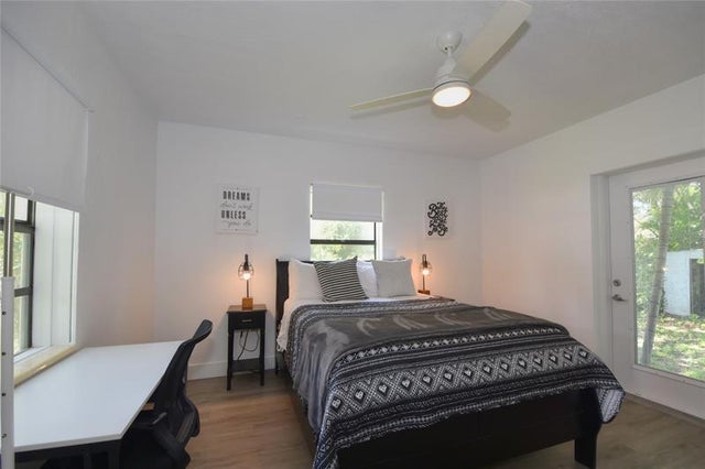 5 of 23 - 1050 Ne 82nd St, Miami, FL