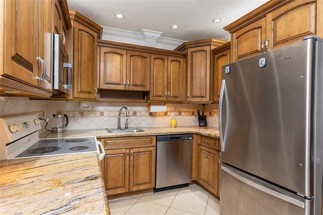 4 of 31 - 2241 Sw 46th Ter, Fort Lauderdale, FL