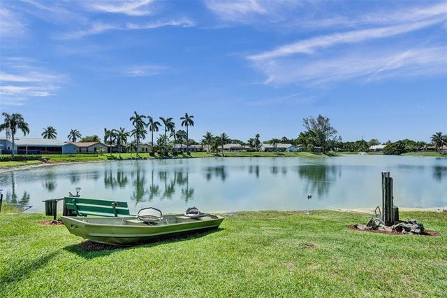 5 of 70 - 7629 Sunflower Dr, Margate, FL