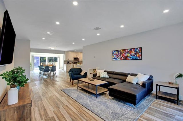 1 of 36 - 2632 Madison St, Hollywood, FL