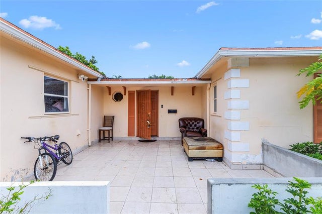 2 of 30 - 970 Sw 67th Ave, North Lauderdale, FL