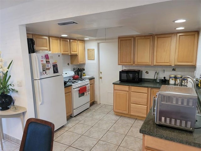 5 of 28 - 1450 Nw 69th Ave, Margate, FL